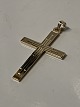 Cross Pendant in 14 carats
Height with reed: 35.36 mm.
Width: 19.72 mm