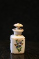 Antique Royal Copenhagen perfume bottle in porcelain from 1820-50.
H: 4.5cm...