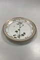 Royal 
Copenhagen 
Flora Danica 
Frokosttallerken 
helflad no. 
3572. 
Måler 22cm / 
8.66 inch dia. 
...