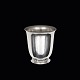 Georg Jensen. 
Bæger i 
sterling sølv 
#516B - Harald 
Nielsen.
Tegnet af 
Harald Nielsen 
1892 - ...
