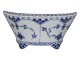 Blue Fluted 
Full Lace
Rinsing bowl 
on four feet