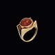 Einer Fehrn. 
Ring i 14k guld 
med rav.
Tegnet af 
Einer Bernhard 
Fehrn - 
Copenhagen 1962 
- ...