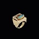 Frank Ahm. Ring 
i 14k guld med 
Opal.
Tegnet og 
udført hos 
Frank Ahm 1970 
- 2000, ...