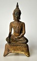 Orientalsk 
Buddha figur af 
siddende 
bronze, 17./18. 
årh.