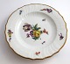 Royal 
Copenhagen. 
Saksisk blomst. 
Middags 
tallerken. 
Model #1621. 
Diameter 25 cm. 
Produceret før 
...