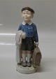 Kgl. figur fra Royal Copenhagen 4528 Juni - skoledreng med skoletaske 16 cm Design Hans Henrik ...
