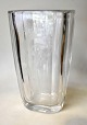 Stor krystal 
vase med 
slibning af 
kvinde, 20. 
årh. Sverige. 
Svagt signeret. 
H: 24,5 cm. Med 
...