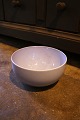 Royal Copenhagen 4 All Seasons fajance skål med blå glasur 
designet af Grethe Meyer. No. 578...