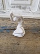 Hjorth figur - 
kvinde i hvid 
glasur 
No. 573A
Højde 10,5 cm.