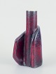 Birger Åström 
(1931-2020), 
svensk 
keramiker.
Unika vase af 
keramik. 
Organisk form.
Glasur i ...