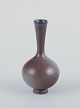 Berndt Friberg 
for Gustavsberg 
Studiohand.
Studiohand 
miniaturevase 
af keramik.
Smal ...