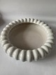 Stort Krakkele 
fad Fra Michael 
Andersen 
Bornholm.
Stemplet 4261.
Diameter 32 
cm.
Pæn og ...
