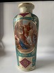 Vase Vienna Porcelain.
Height 31,0 cm.
Stamped from Austria.