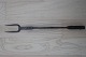 Antik stege gaffel
Perfekt ved grillen, og endnu bedre ved bålet
L: 58,5cm
Fra ca 1850