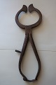 Antik 
kandistang/sukkertang
Håndsmedet 
i jern
L: 20cm
Fra ca 1850
I god stand
Varenr.: 
2-52521