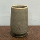 Palshus vase af 
stentøj med 
grågrøn 
harrepelsglasur.
 
Formgivet af 
Per Linnemann 
Schmidt. ...