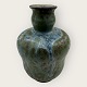 Arne Bang, 
Stentøj, Lille 
vase med flot 
glasur, 9,5cm 
høj, diameter 
7cm, *Lille 
ujævnhed i ...
