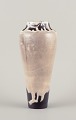 Elly Kuch 
(1929-2008) og 
Wilhelm Kuch 
(1925-2022). 
Stor unika 
keramikvase med 
...