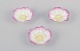 Tre små franske 
Art Nouveau 
skåle i 
fajance.
Blomstermotiv. 
Håndmalet i 
gult og ...