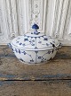 Royal 
Copenhagen 
Musselmalet 
riflet terrin 
no. 214