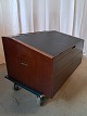 Bordpult
 Kr. 700,-
