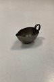 Just Andersen 
Mælkekande af 
Tin No. 2272
Brugt stand
Måler L 11,5 
cm / 4,53 inch