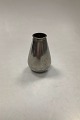 Just Andersen 
Vase af Tin, 
No. 2639
Brugt, men i 
fin stand
Måler H 11 cm 
/ 4,33 inch