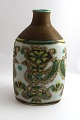 Aluminia. Baca 
vase med fugle. 
Nils Thorsson. 
Model 713/3208. 
Højde 18 cm. (4 
sortering)