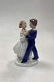 Bing og 
Grøndahl Figur 
- Dansende Par 
No. 2385. 
Designet af 
Claire Weiss.
Måler 20 cm / 
7.87 ...