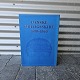 Sæt af to bøger 
i boks 
indbundet i 
blåt hellærred
Udgivet i 1980
Forfattere 
Bjerg, Hans ...