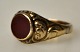 Antik 14 karat 
rødguldsring 
med karneol, 
19. årh. 
Ustemplet. 
Størrelse: 
56/57. Vægt: 
4,4 ...