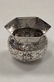 Antik Dansk 
sølv skål fra 
1909
Diameter 6,9 
cm / 2.72 inch
Højde 5.1 cm / 
2.01 inch
Vægt 51 ...