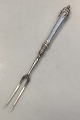Russisk 
Pålægsgaffel I 
Sølv
Måler 20,4 cm 
/ 8.19 inch