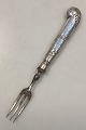 Antik 
Udenlandsk Sølv 
Pålægsgaffel 
Måler 13,8cm / 
5.43 inch
