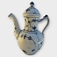 Royal 
Copenhagen, 
Blue Fluted, 
plain, Coffee 
pot #1/48, 24cm 
high, 3rd grade 
*A little 
uneven in ...