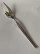 Kødgaffel  
Ballerina 
Sølvplet 
Stegegaffel
Produceret af 
O.V. Mogensen
Længde. 21,4 
cm 
Pæn og ...