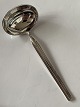 Sovseske 
Ballerina 
Sølvplet 
Sauceske
Produceret af 
O.V. Mogensen
Længde. 17,8 
cm 
Pæn og ...