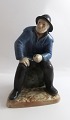 Royal Copenhagen. Porzellanfigur. Der alte Fischer aus Skagen. Modell 489. (1 
Wahl). Höhe 21 cm.