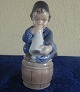 Royal Copenhagen Dänemark, Figur Nr. 3689, Junge 
mit Blashorn