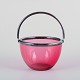 Dansk 
sukkerskål i 
rødt håndlavet 
glas.
Sølvplet 
montering.
Ca. 1930.
Flot stand.
Måler : H. ...