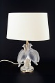Lalique, 
bordlampe med 
duepar.
En bordlampe 
fra Lalique 
udført i 
presset og 
matteret ...