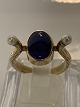 Guldring med 
Blå sten & 
Perler,14 Karat
Stemplet: WJ 
585.
Størrelse: 52, 
16,55 mm.
Flot ...