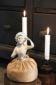 Dekorativ 
gammel fransk 
halv dukke i 
porcelæn fra 
20érne med stof 
kjole / pude ( 
gammel nålepude 
...