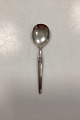 Cheri 
Frigast/Gense 
Sølvplet 
Marmeladeske. 
Måler 13,3 cm 
/ 5,23 inch
