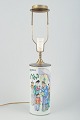 Kinesisk 
porcelænsbordlampe 
af 
cylinderformet 
vase. Sen Qing 
/ 
Republikperioden 
(ca. ...