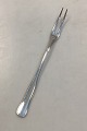 Dobbeltriflet 
Cohr-ABSA 
sølvplet 
pålægsgaffel
Måler 18,8 cm 
/7,40 inch