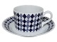 Arabia Finland 
Pajazzo, lille 
kaffekop med 
underkop.
Designet af 
Raija 
Uosikkinen i 
...