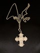 Sterling sølv 
Dagmar kors 2,8 
x 2,1 cm. og 
sterling kæde 
38,5 cm. emne 
nr. 620065
