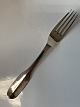 Evald Nielsen 
Nr. 19 
#Frokostgaffel 
Sølv.
Længde 17,5 
cm.
Velholdt 
stand.
Alt bestik er 
...