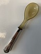 Surt ske med 
ben, Rosen 
Dansk 
Sølvbestik 
Horsens sølv
Længde 16 cm.
Velholdt 
stand.
Poleret ...
